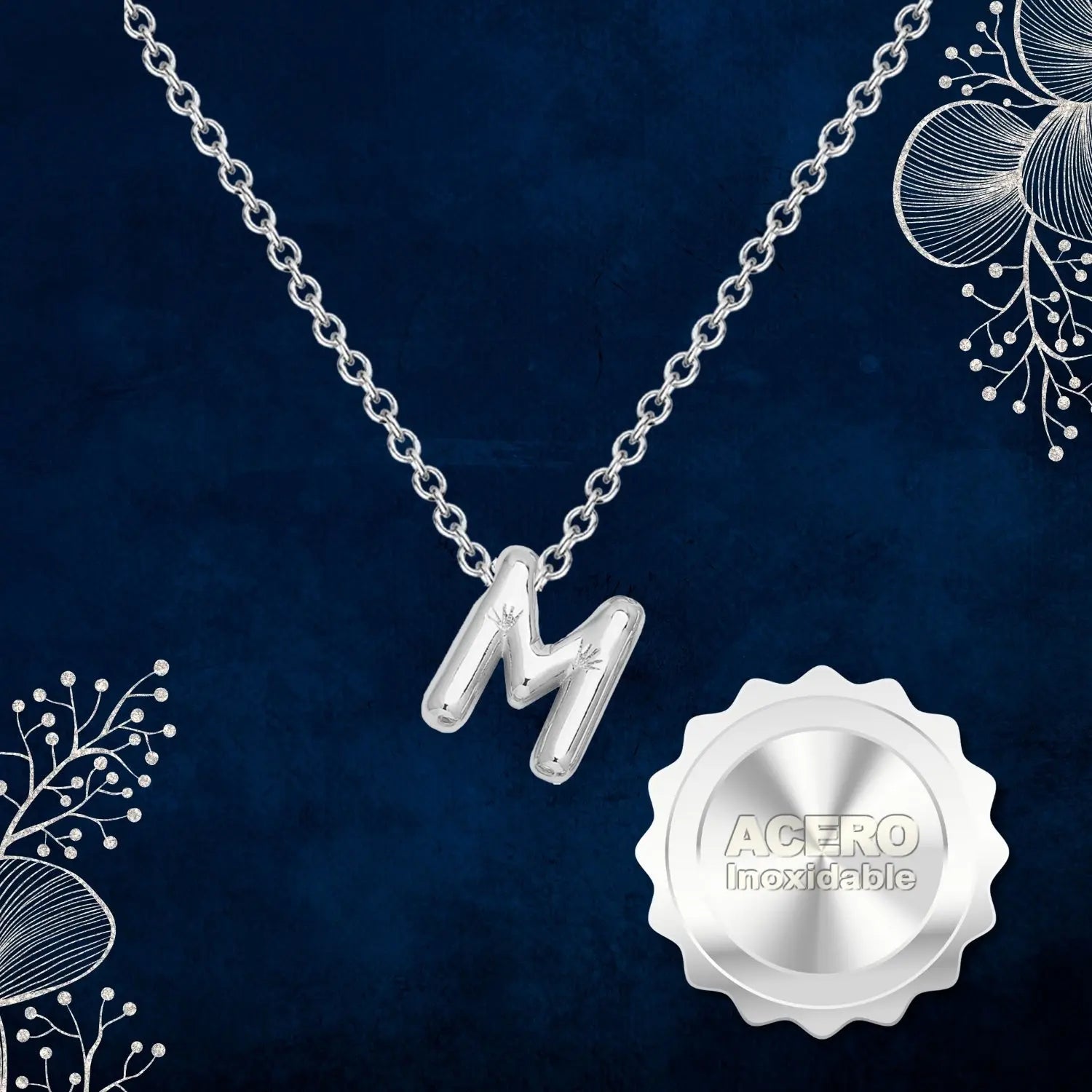 Colgante Letra Inicial M Acero color Plateado - cotigo