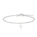 Pulsera de cadena fina decorada con pequeñas esferas, que incluye un dije colgante de la Cruz de Santiago en acero inoxidable de color plateado y cierre de mosquetón con cadena extensora.