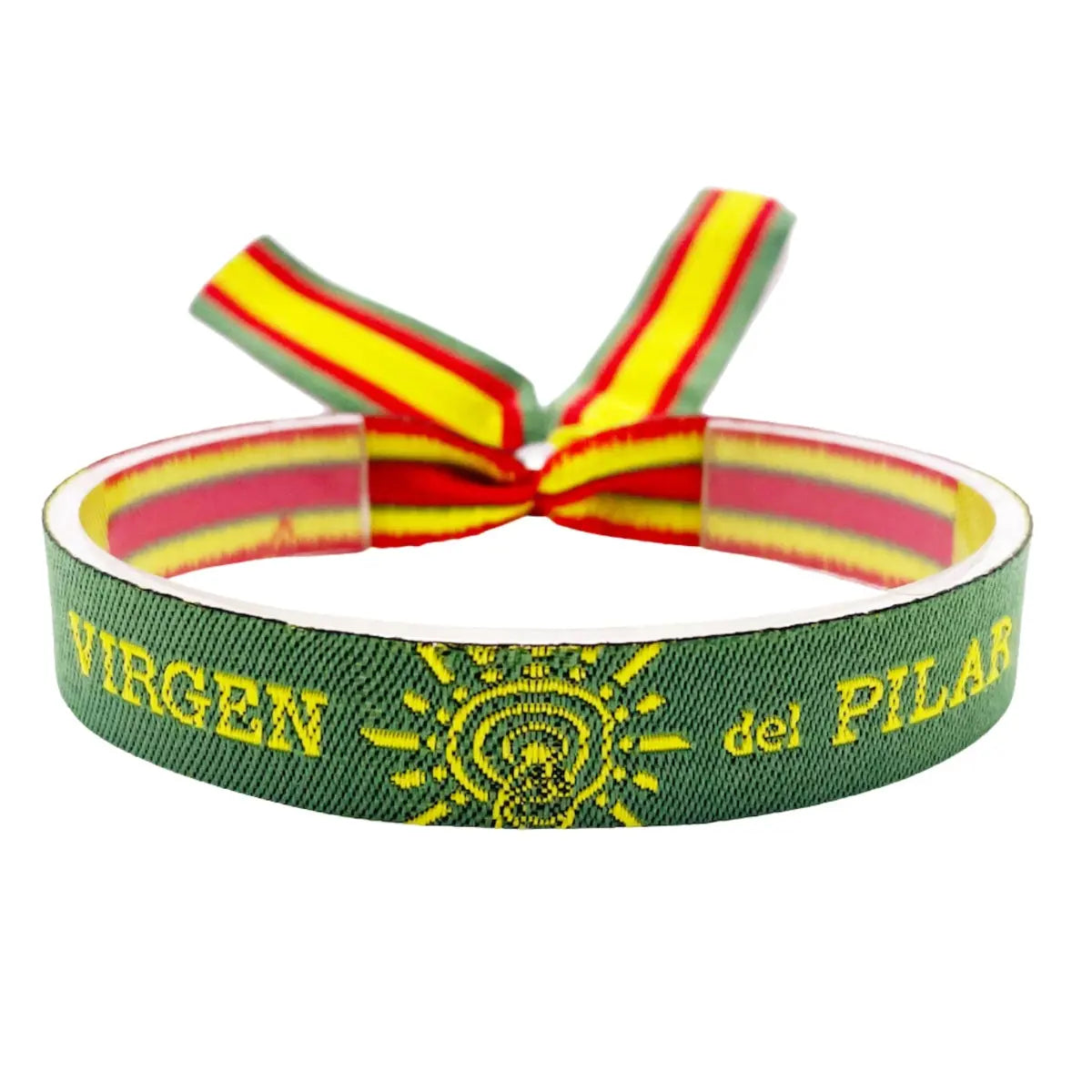 Pulsera de tela bordada en color verde con texto Virgen del Pilar en amarillo e icono central. Remates con la bandera de España y cierre anudado.