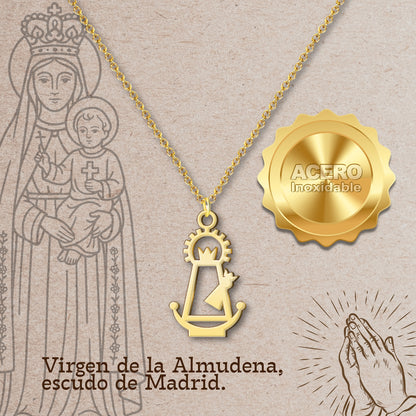 Colgante Virgen de la Almudena Acero Dorado
