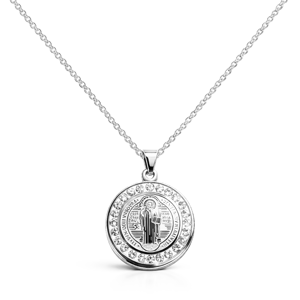 Collar con Medalla de San Benito con Circonitas