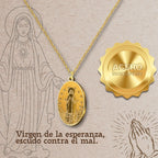 Collar Virgen de Fátima con Medalla en Acero Dorado detalle