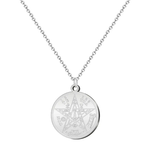Colgante de acero plateado estilo talismán: Nudo de Bruja superior conectado a una medalla sólida redonda con el Tetragramatón grabado en superficie.