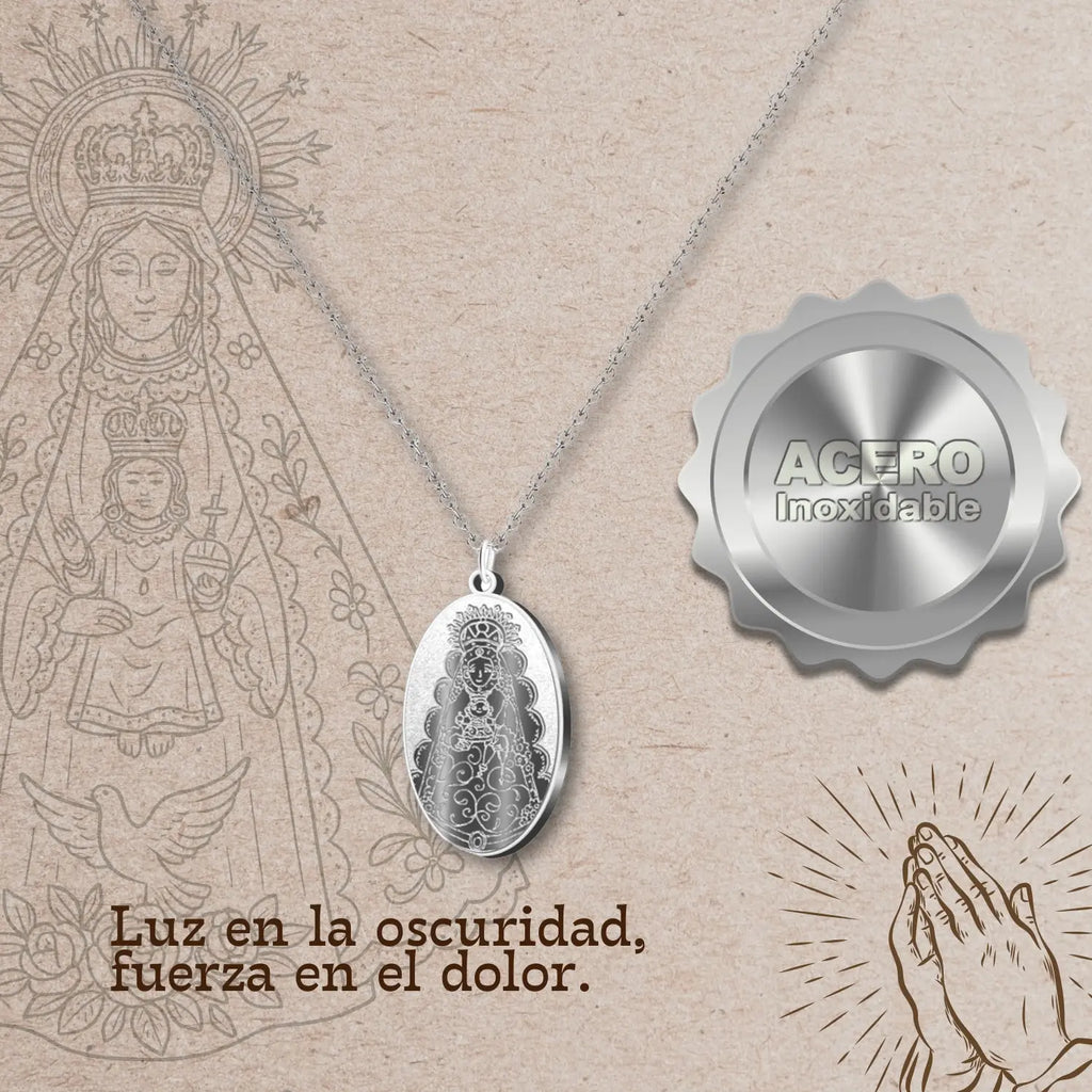 Colgante Virgen del Rocío Medalla Grabada Acero Plateado detalle