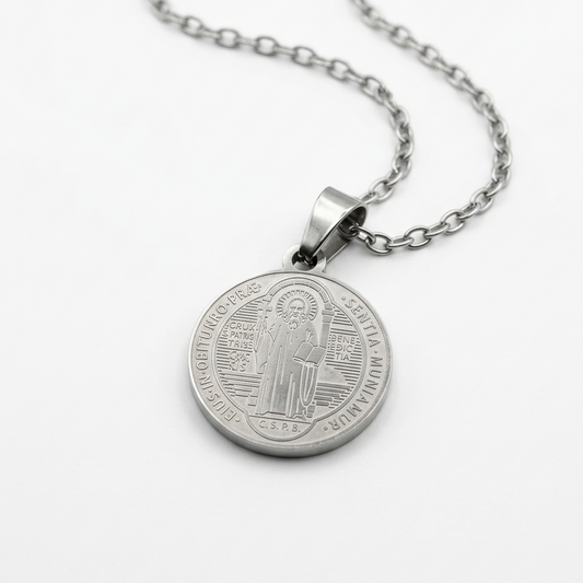 Collar con Medalla de San Benito en Acero