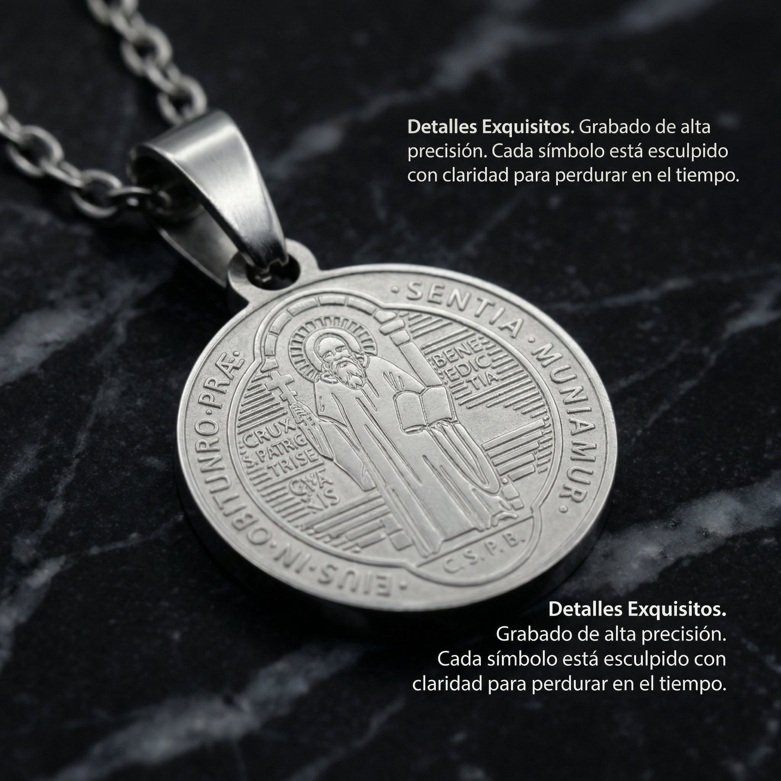 Collar con Medalla de San Benito en Acero textura