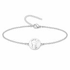 Pulsera Sol y Luna en Acero Inoxidable - Plateado sobre fondo blanco