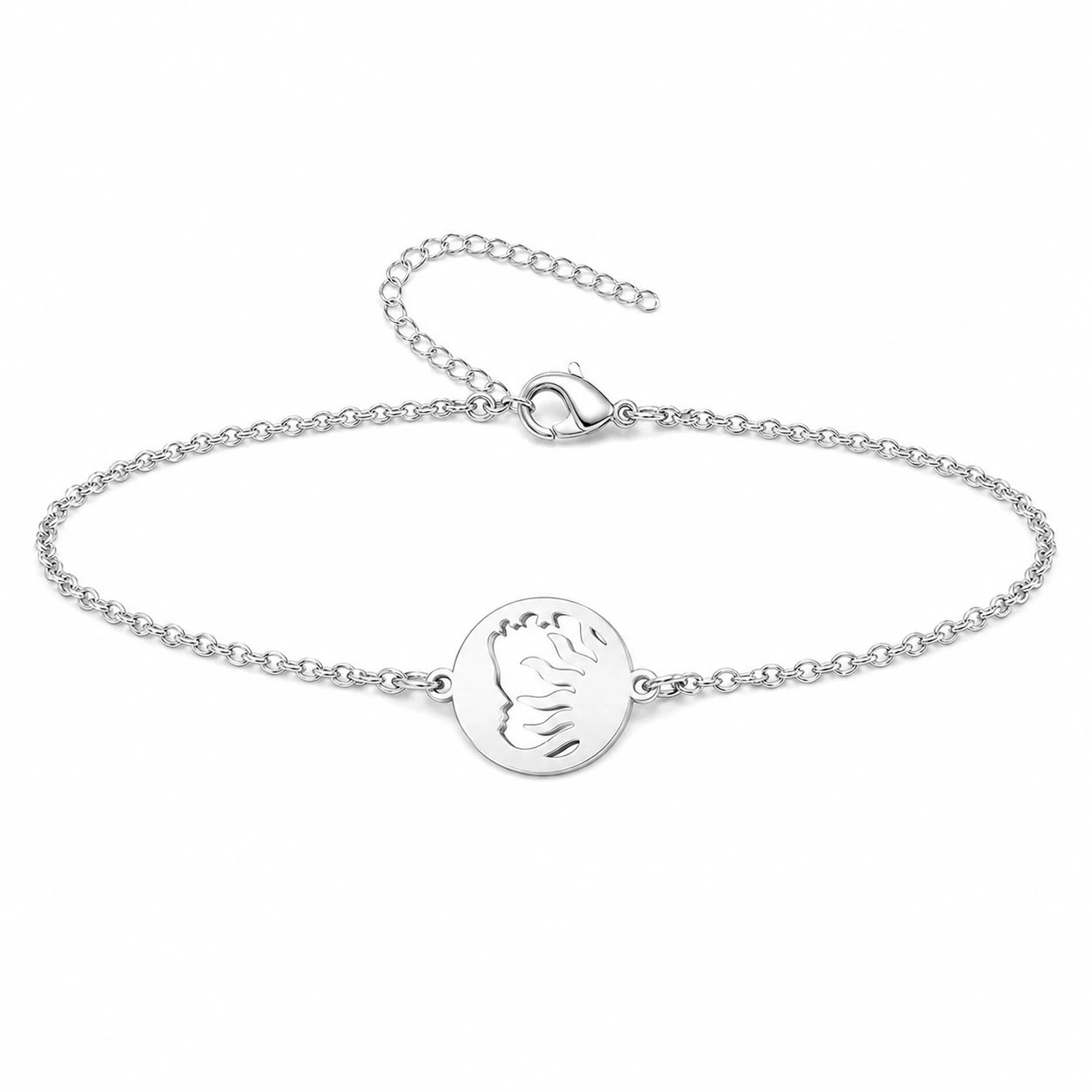 Pulsera Sol y Luna en Acero Inoxidable - Plateado sobre fondo blanco