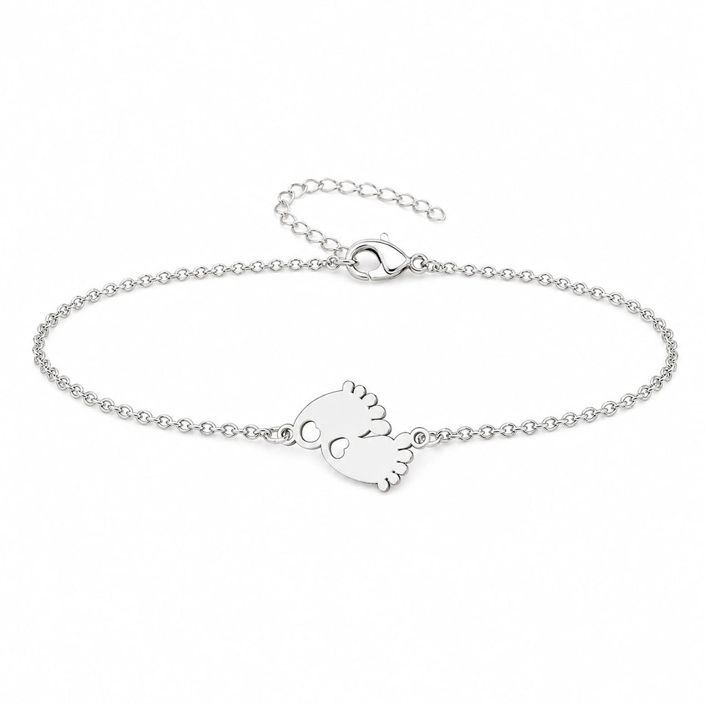Pulsera Huella de Pie en Acero Inoxidable sobre fondo blanco