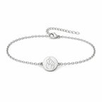 Pulsera Higa en Acero Inoxidable - Plateado sobre fondo blanco