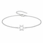 Pulsera Estrella de David en Acero Inoxidable - Plateado sobre fondo blanco