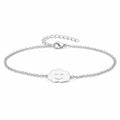 Pulsera Cara Sonriente en Acero Inoxidable - Plateado sobre fondo blanco