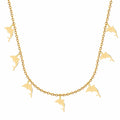 Collar con 7 Colgantes de Delfín en Acero Inoxidable - Dorado sobre fondo blanco