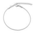 Pulsera de Cadena Plana Fina de 1 mm en Acero Inoxidable - Plateado sobre fondo blanco