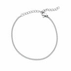 Pulsera de Cadena Eslabón Fino de 1 mm en Acero Inoxidable - Plateado sobre fondo blanco
