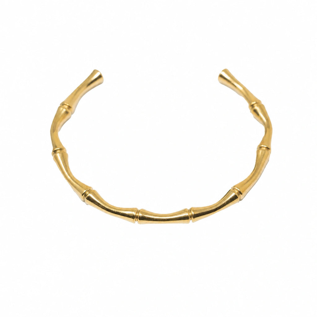 Brazalete Eslabones de Bambú en Acero Inoxidable - Dorado sobre fondo blanco
