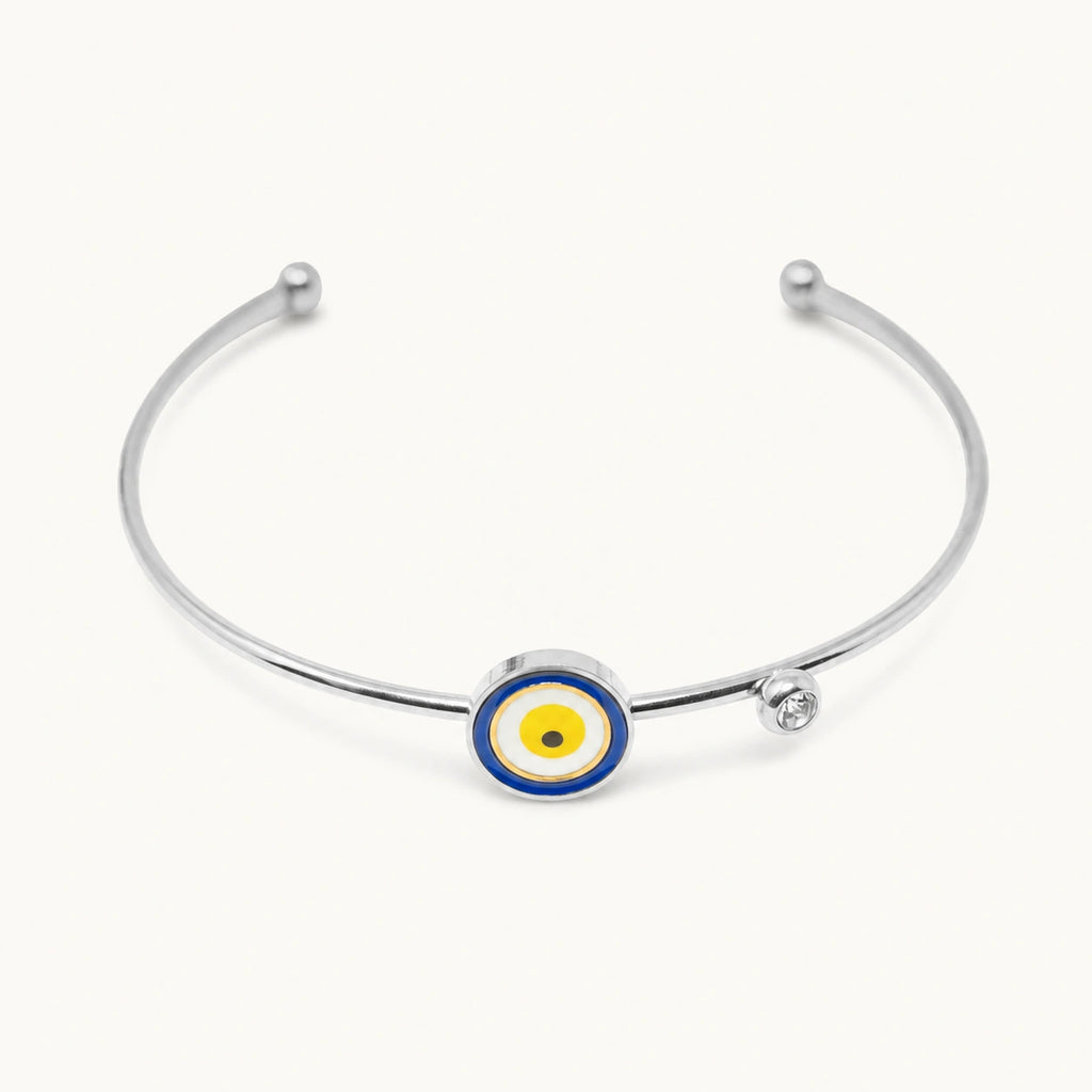 Brazalete Ojo Turco Central en Acero Inoxidable - Plateado sobre fondo blanco