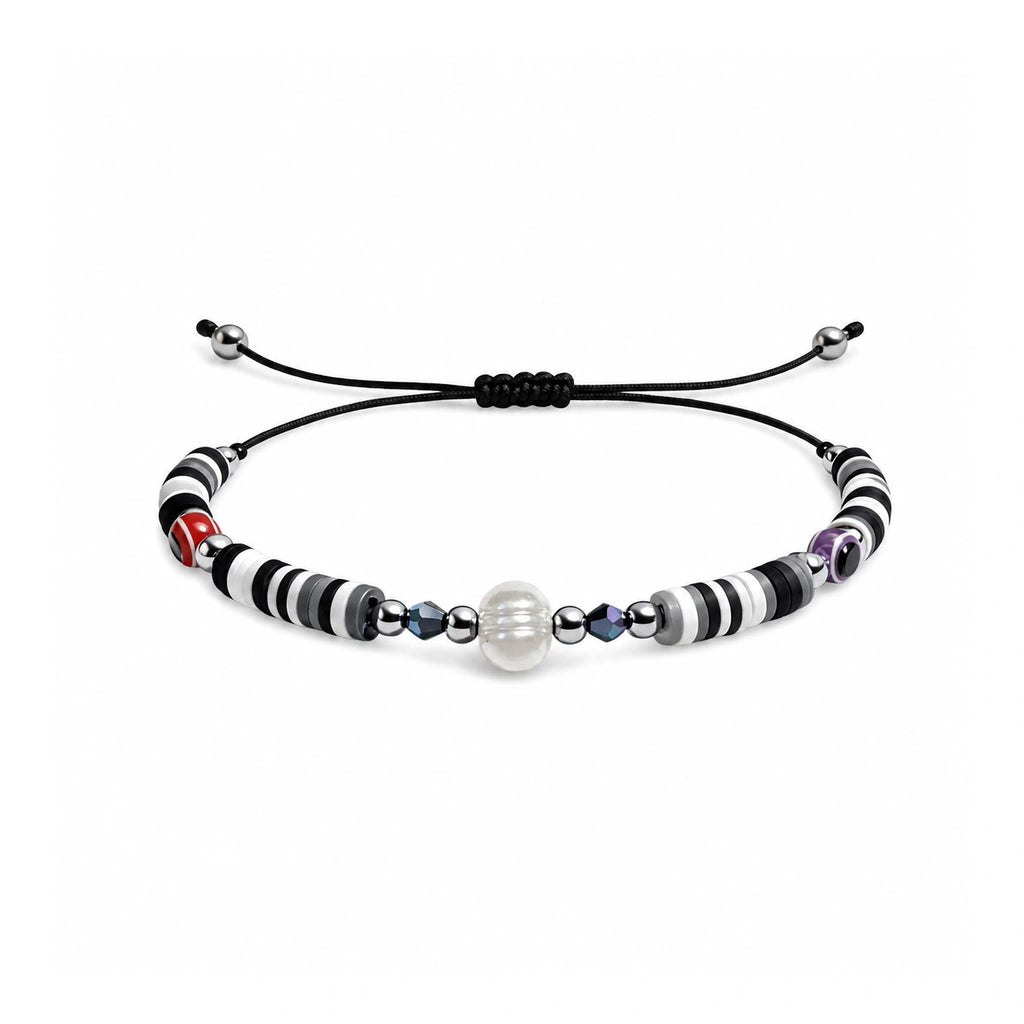 Pulsera de Hilo con Cuentas Heishi y Bola de Acero - Negro sobre fondo blanco