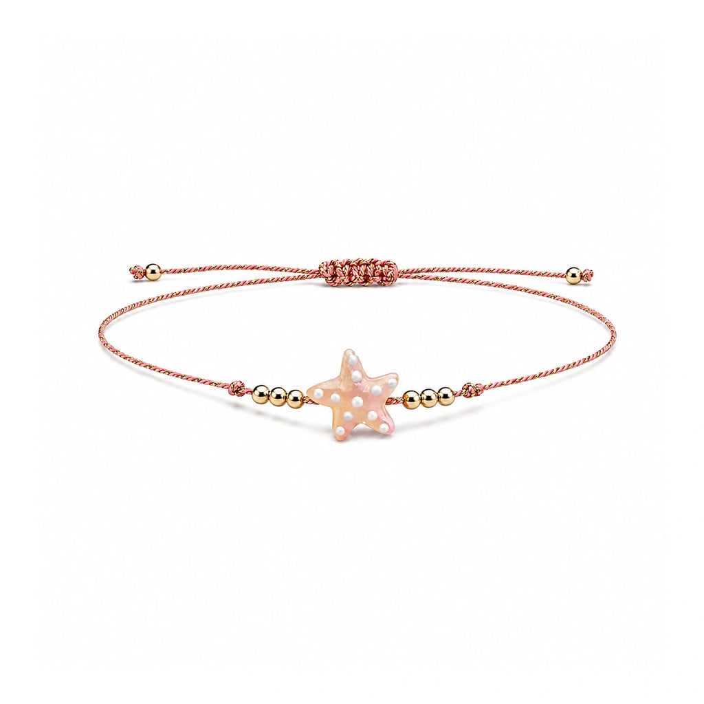 Pulsera de Hilo con Estrella de Mar sobre fondo blanco