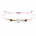 Pulsera de Piedras Naturales con Trébol sobre fondo blanco