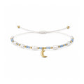 Pulsera de Perlas con Luna sobre fondo blanco
