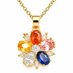 Collar con flor de piedras de colores: detalle frontal