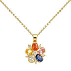Colar dourado de flor multicolor, com pétalas cor-de-rosa, amarelas e azuis, sobre fundo branco.
