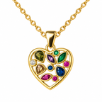 Collar con corazón calado y piedras de colores: detalle frontal