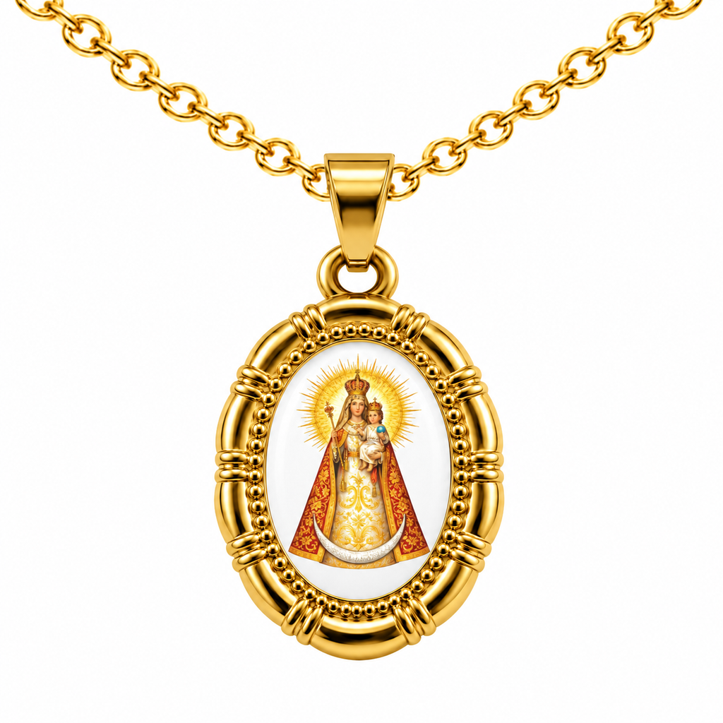 Collar Virgen Fuensanta Dorado sobre fondo blanco - 25775