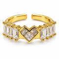 Anillo dorado de corazón y detalles rectangulares