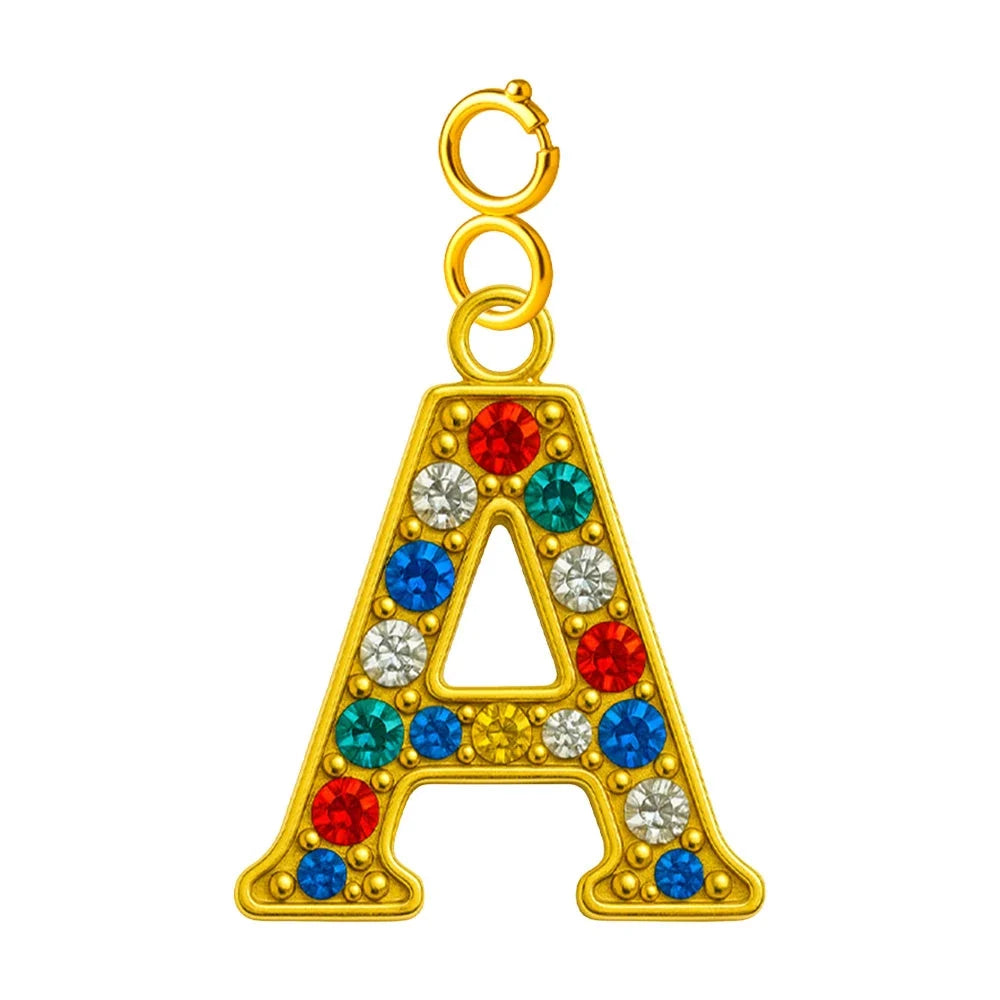 Charm colgante de letra A con detalle de circonita, acabado dorado y cierre de acero