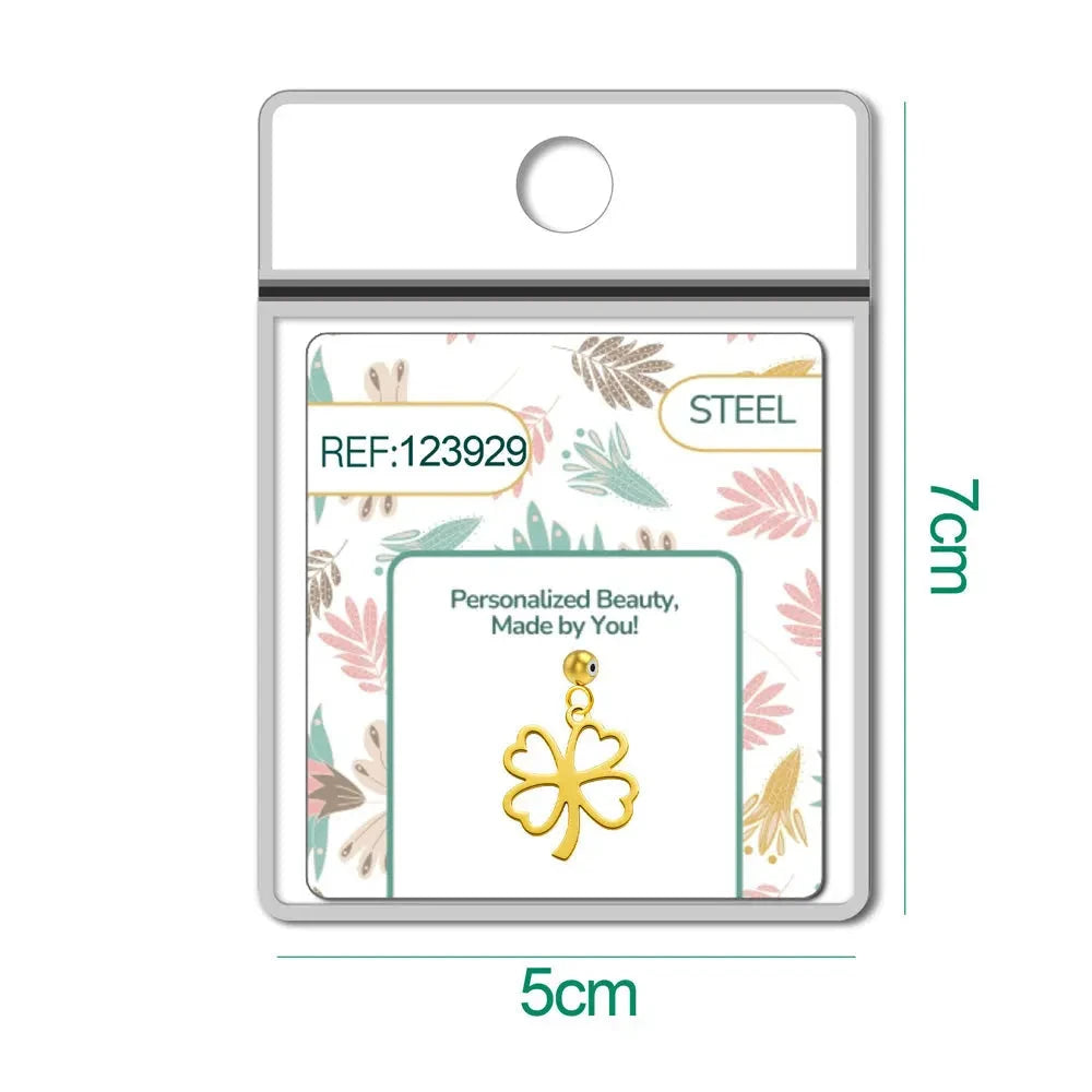 Charm Acero Dorado Trébol detalle