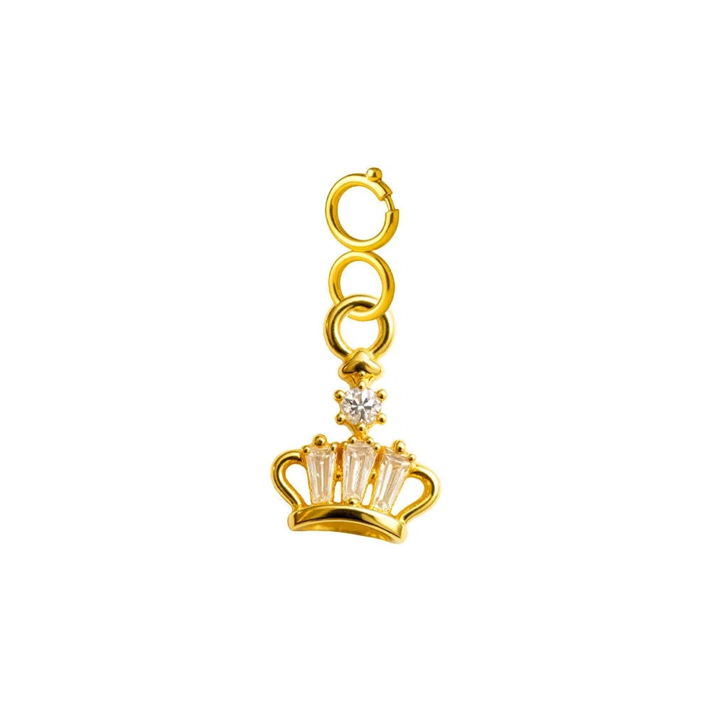 Charm colgante dorado de corona con circonitas alargadas y cierre de acero