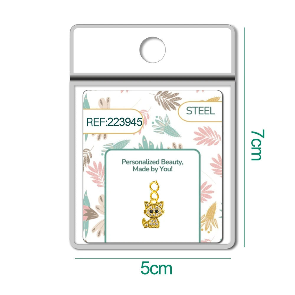 Charm Cobre Chapado Oro 14K con Circonita Gato con Cierre detalle