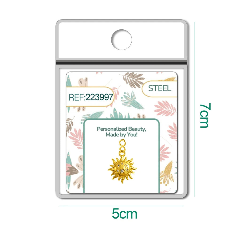 Charm Cobre Chapado Oro 14K con Circonita Sol con Cara con Cierre detalle