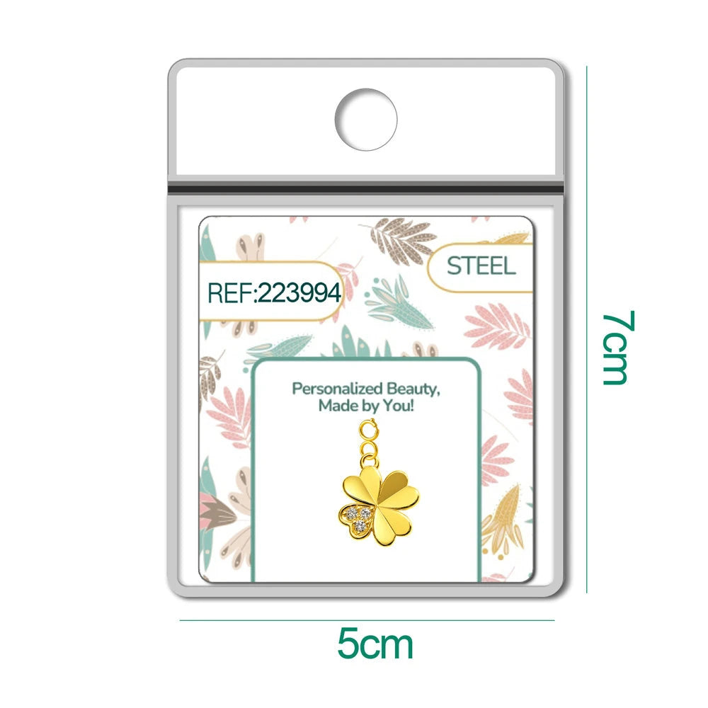 Charm Cobre Chapado Oro 14K con Circonita Trébol de Cuatro Hojas con Cierre detalle