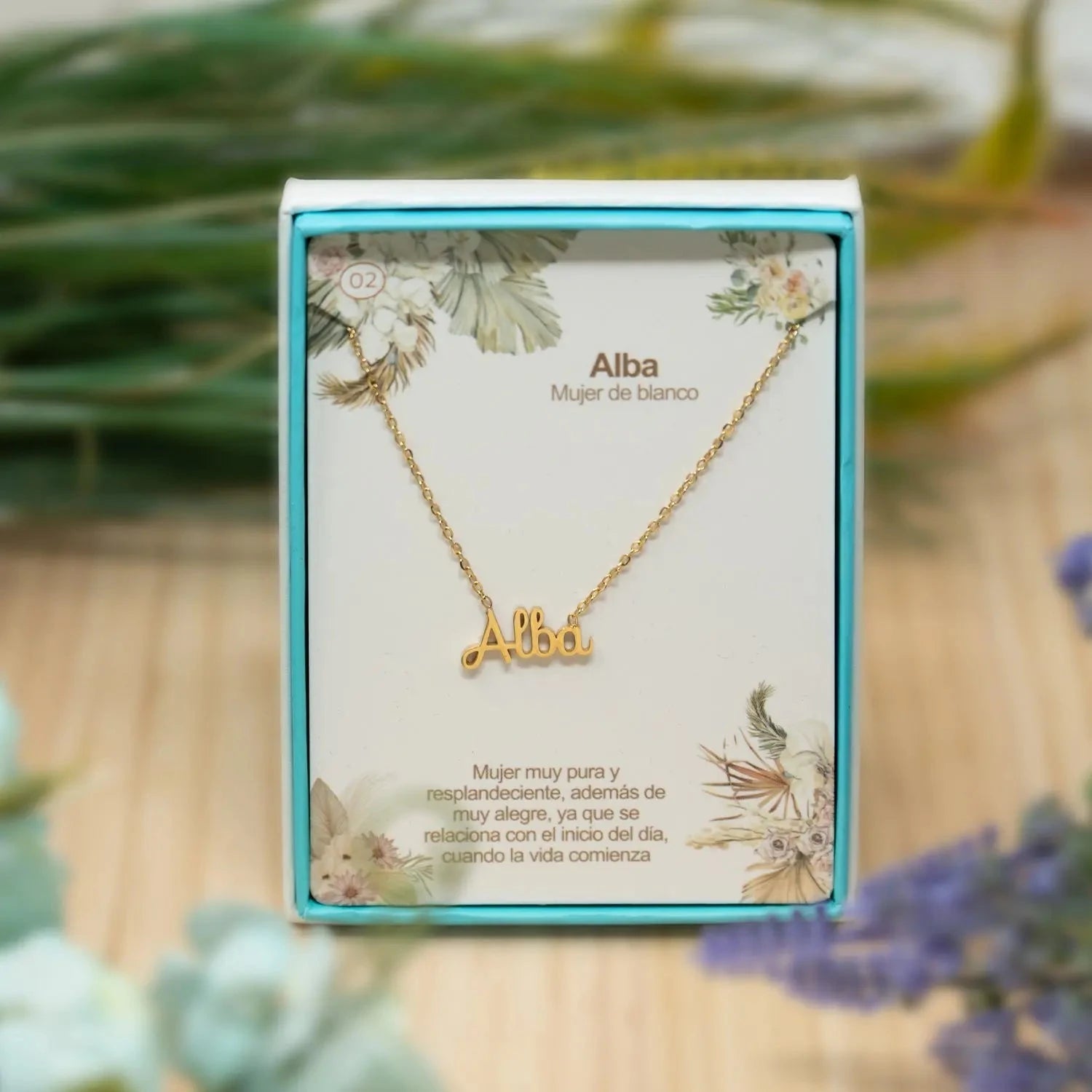 Collar Edición Nombre "alba" - el Brillo del Amanecer Dorado 14K detalle