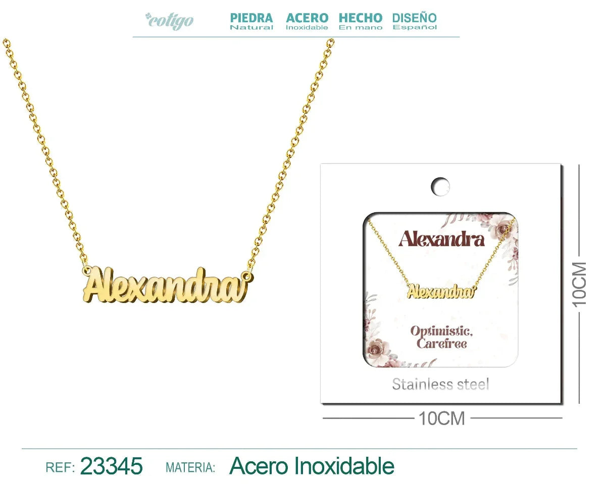 Collar dorado con nombre Alexandra escrito en inglés con X diseño elegante y acabado brillante