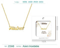 Collar dorado con nombre Alisha escrito en inglés con SH diseño elegante y acabado brillante