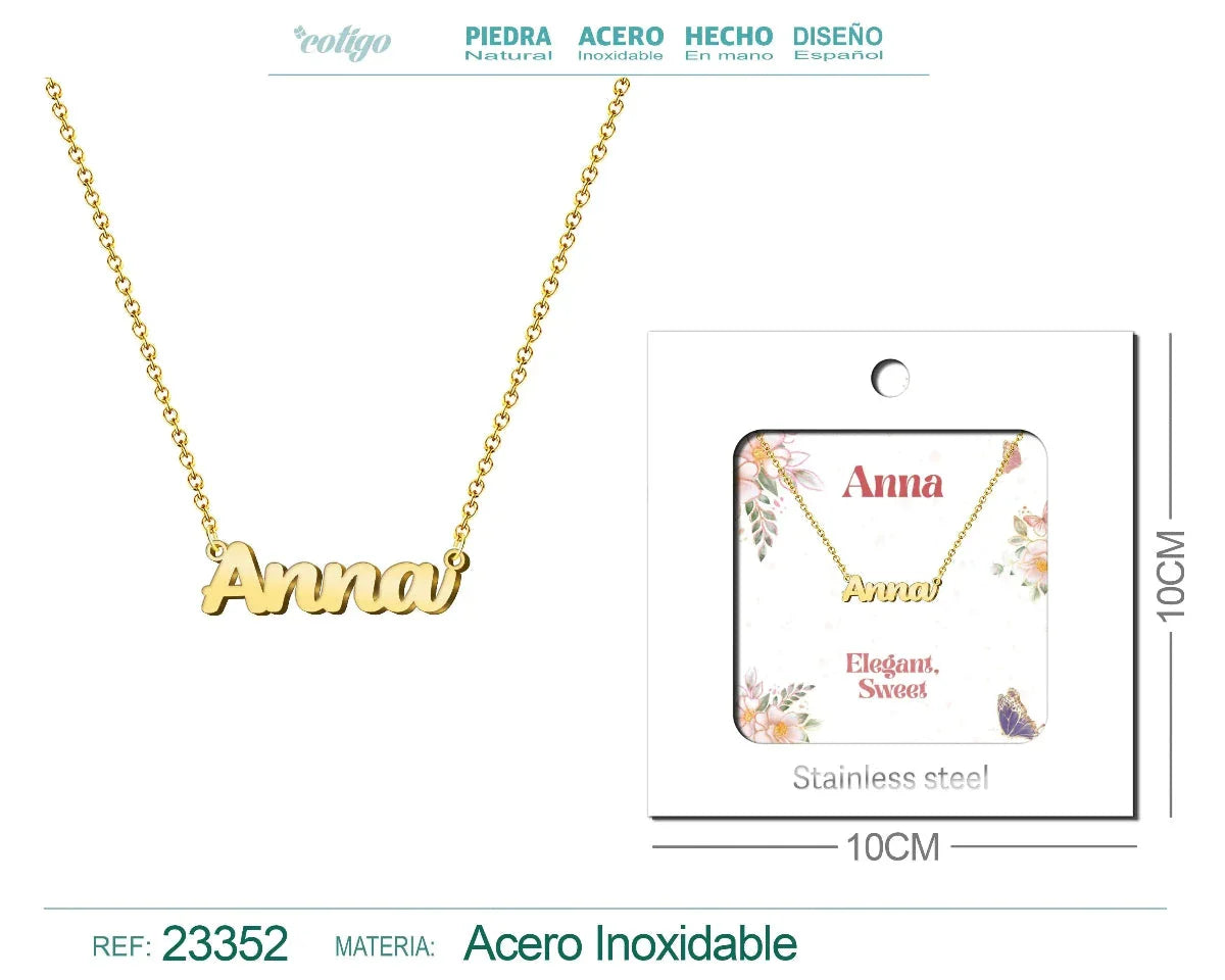 Collar dorado con nombre Anna escrito en inglés con doble N diseño elegante y acabado brillante