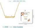 Collar dorado con nombre Brooke escrito en inglés diseño moderno y acabado brillante