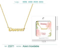 Collar dorado con nombre Donna escrito en inglés diseño clásico y acabado brillante