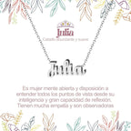 Collar con nombre Julia en acero inoxidable plateado resistente al agua joya fuerte regalo para mujer dinámica.