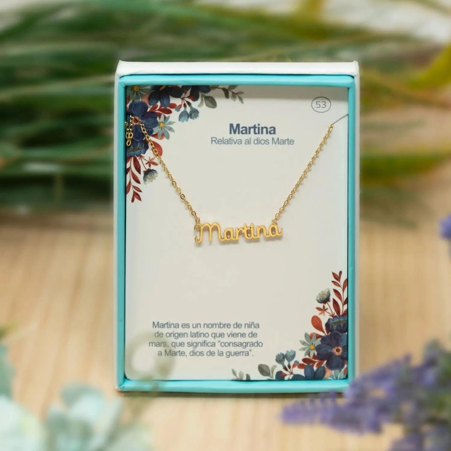 Collar Edición Nombre "martina" - Fuerza Y Elegancia Bañada en Oro 14K detalle