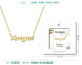 Collar dorado con nombre Morgan escrito en cursiva diseño moderno de estilo unisex y acabado brillante en acero inoxidable