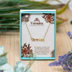 Collar Edición Nombre "veronica" - la Imagen del Éxito Bañada en Oro 14K detalle