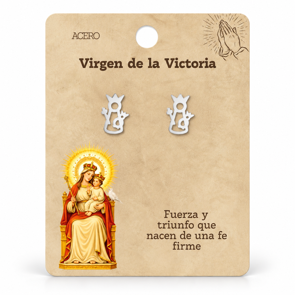 Par de pendientes Virgen de la Victoria de color plateado sobre su tarjeta