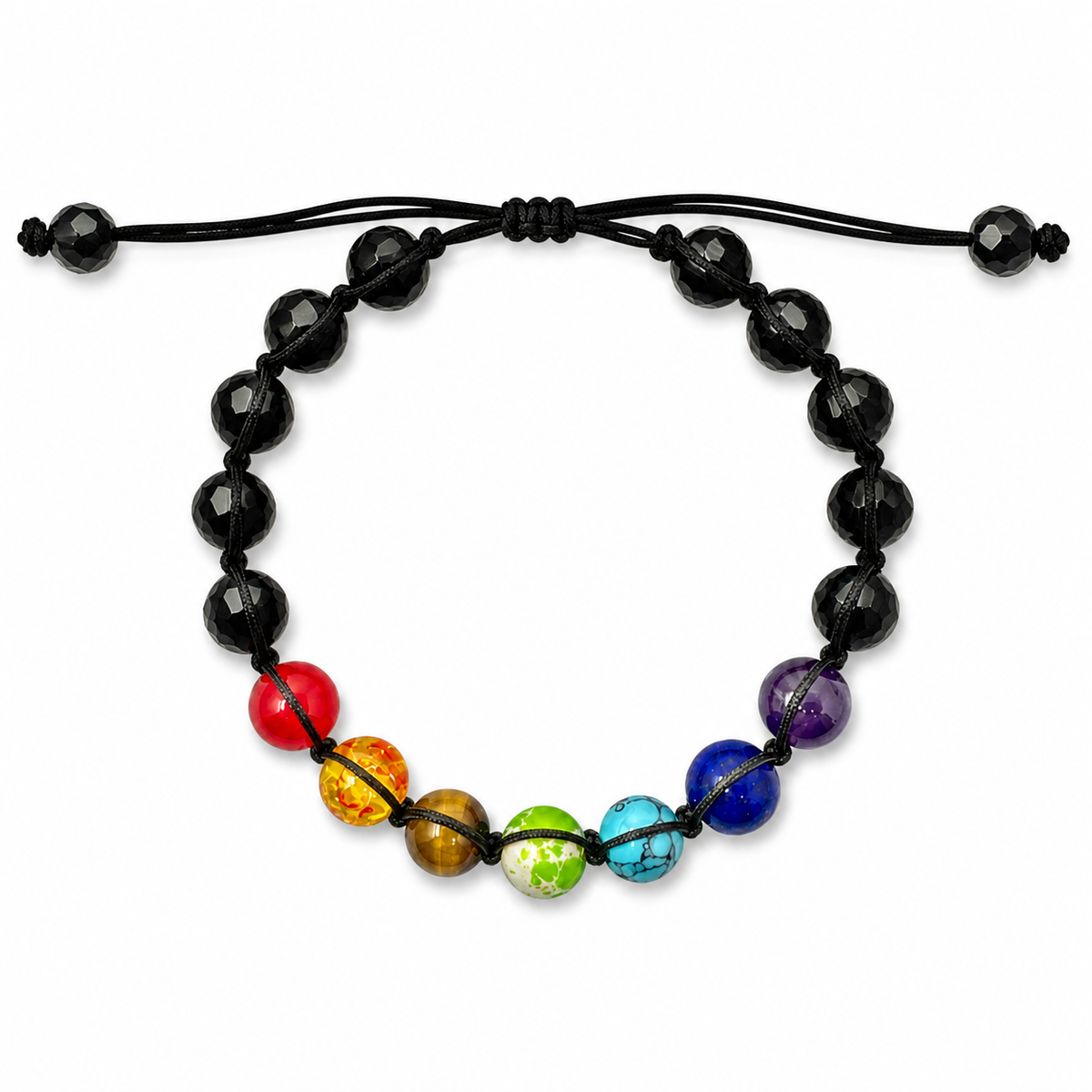 Pulsera de 7 chakras con hilo trenzado negro sobre fondo blanco