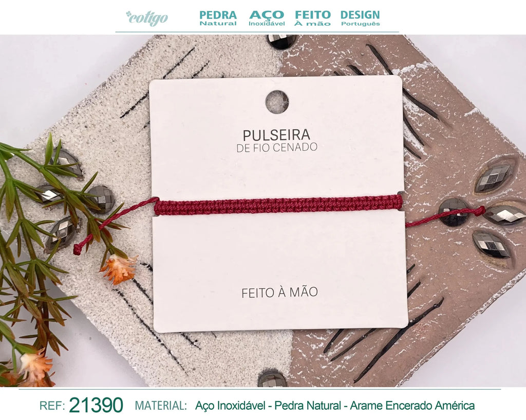 Pulsera Esencia Hilo Trenzado Granate Ajustable acabado