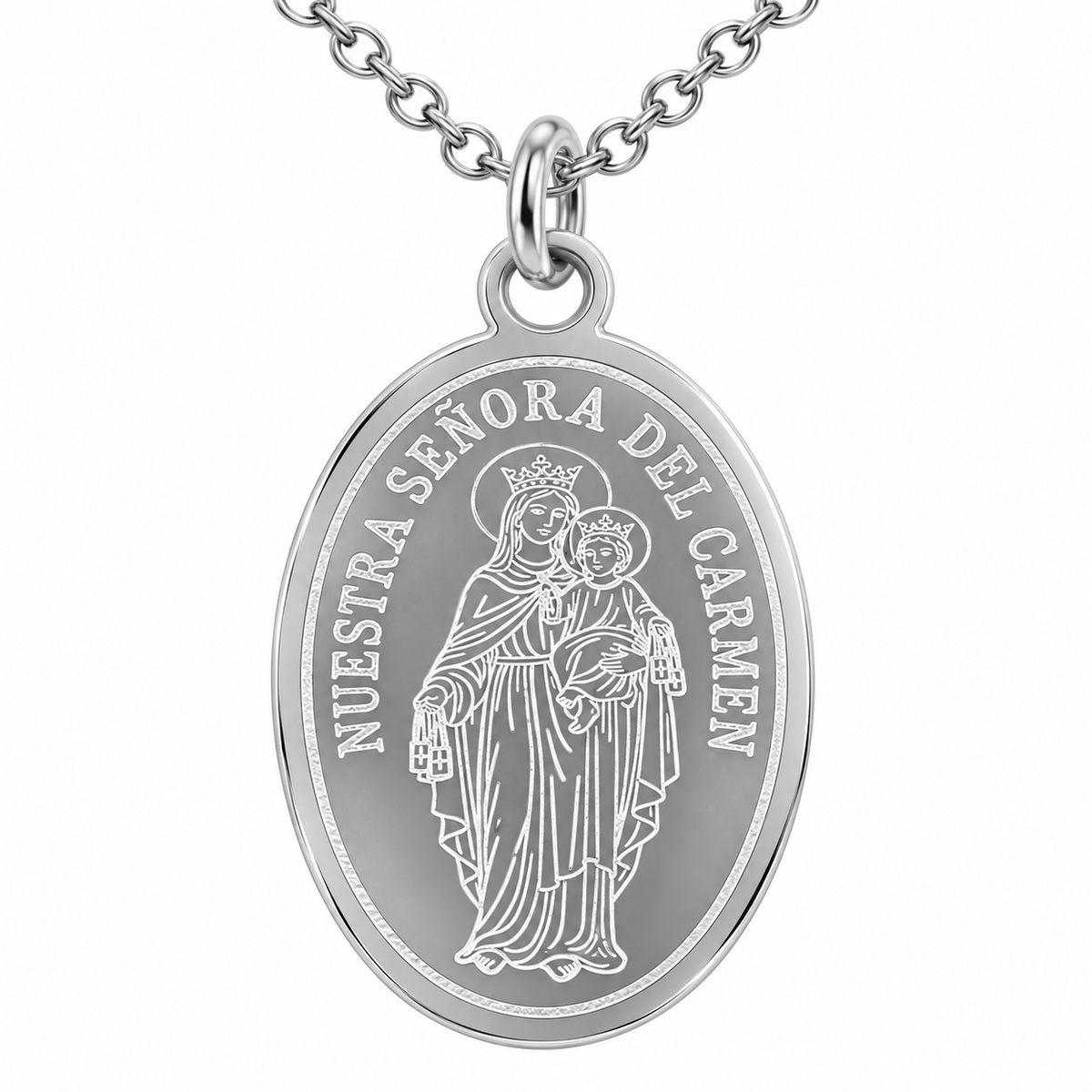 Collar Virgen del Carmen plateado, detalle del motivo y las uniones